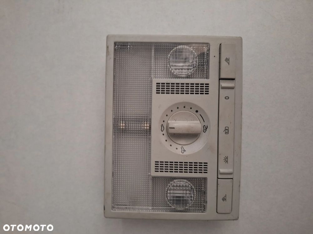 LAMPKA OŚWIETLENIA KABINY SEAT ALTEA 6Q0947105E - 1