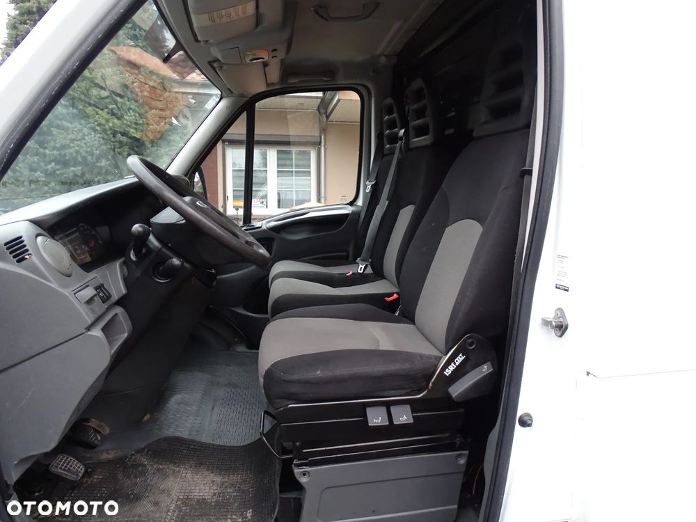 Iveco DAILY 35C13 - 2,3 HPI 130 KONI , L3 H2 , AUTO-KLIMATRONIK ,BLIZNIAKI ,PAKA DŁUGA 360 CM. - 11