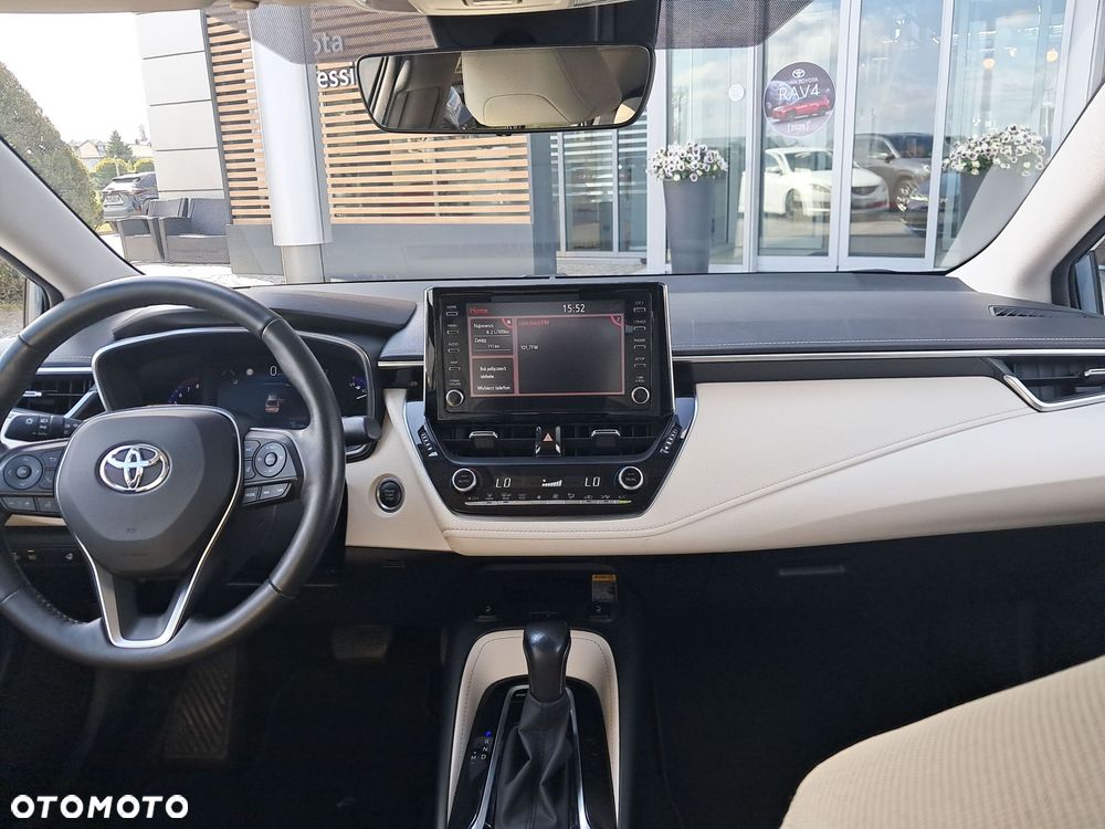 Toyota Corolla 1.6 Executive MS - 28