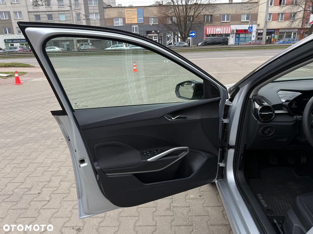 Skoda Fabia 1.0 TSI Monte Carlo - 14