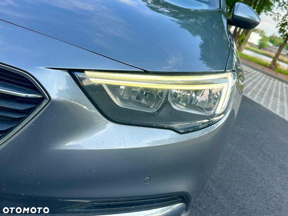 Opel Insignia - 10