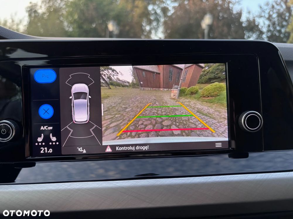 Volkswagen Golf VII 1.5 TSI BMT Highline - 17