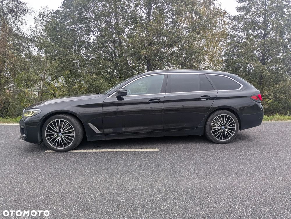 BMW Seria 5 520d Touring Sport Line - 3