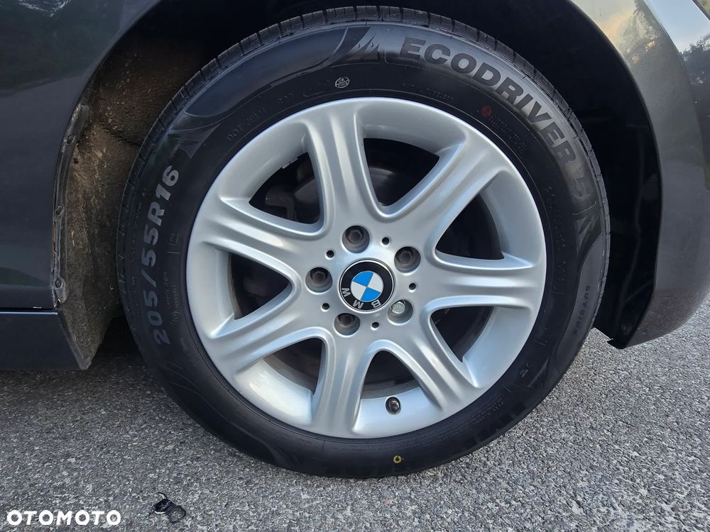 BMW Seria 1 - 22