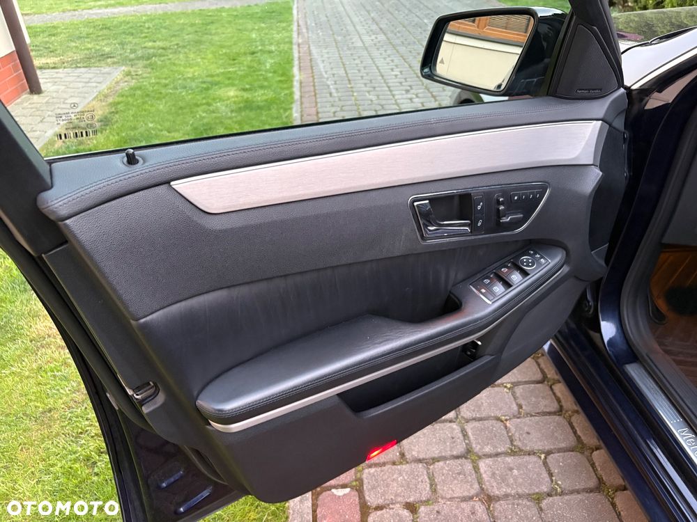 Mercedes-Benz Klasa E 350 CDI 4-Matic BlueEff Avantgarde - 9