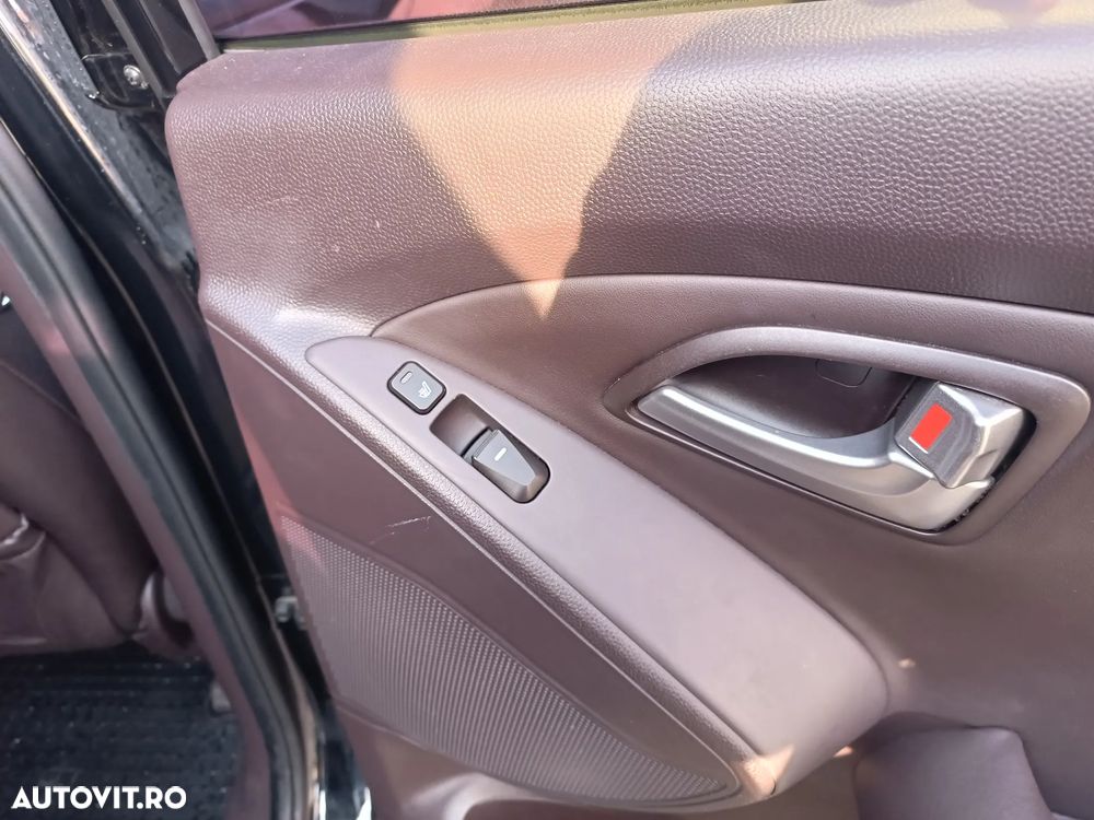 Hyundai ix35 2.0 CRDI 4WD Style - 10