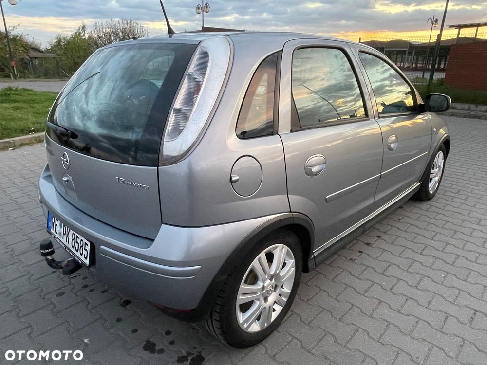 Opel Corsa 1.2 16V Cosmo EasyTronic - 5