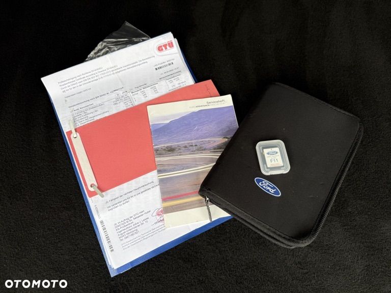 Ford Kuga 2.0 TDCi 4x4 Titanium - 38