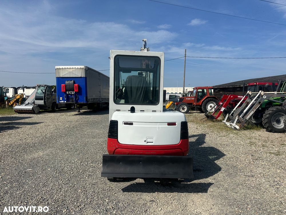 Takeuchi TB125 - 4