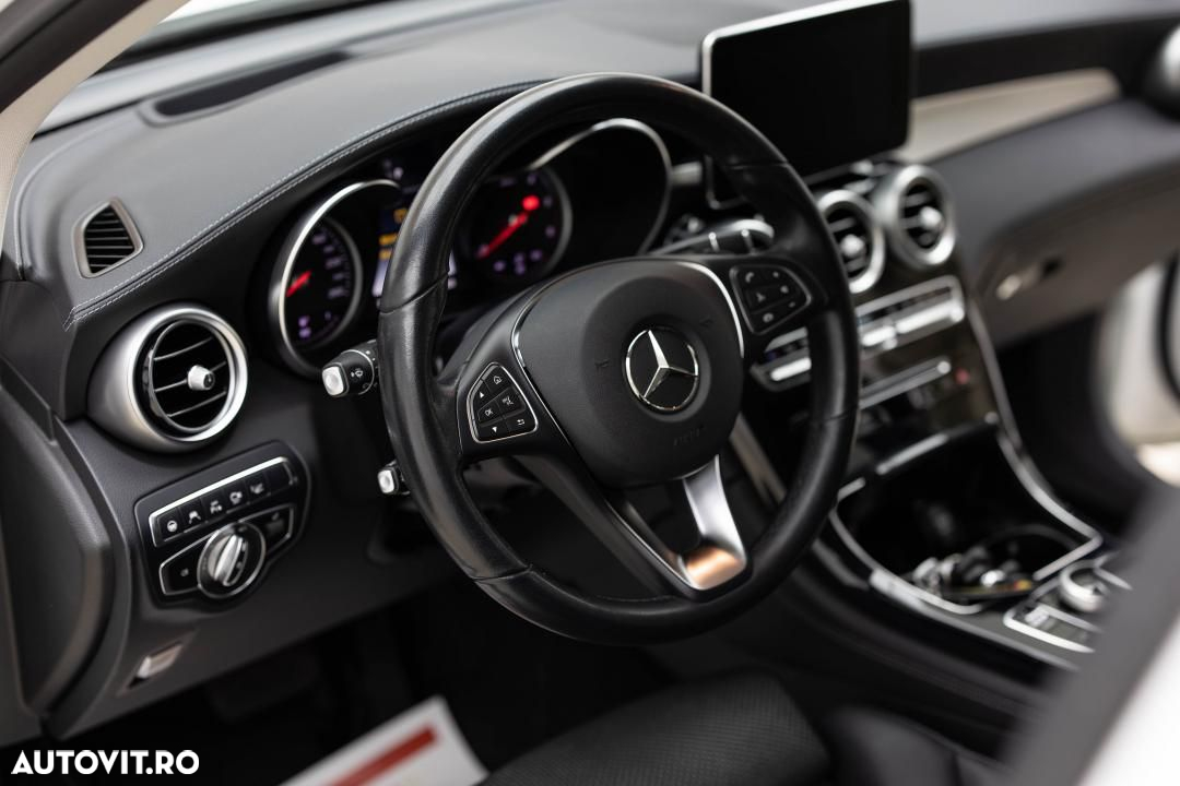 Mercedes-Benz GLC 250 d 4MATIC - 12