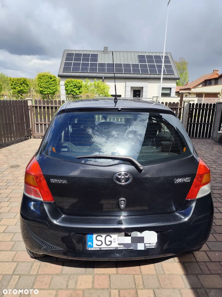 Toyota Yaris - 9