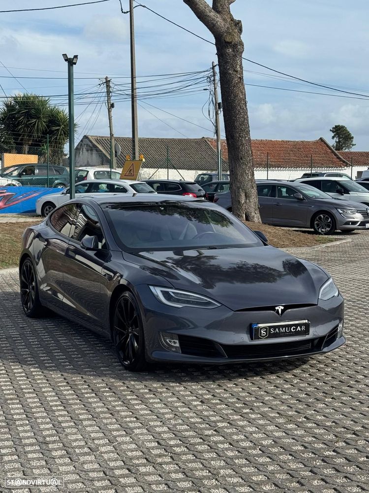 Tesla Model S Performance - 12