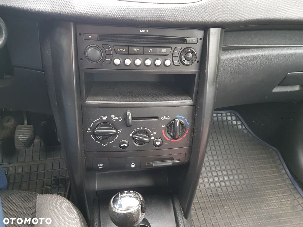 Peugeot 207 - 5
