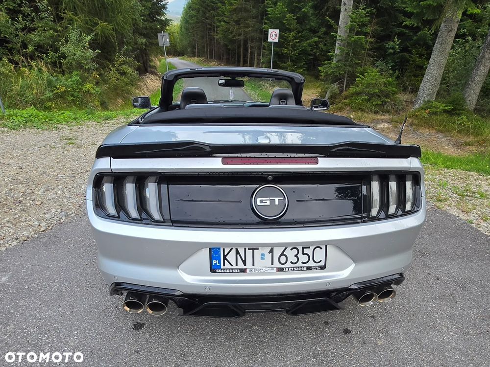 Ford Mustang - 7