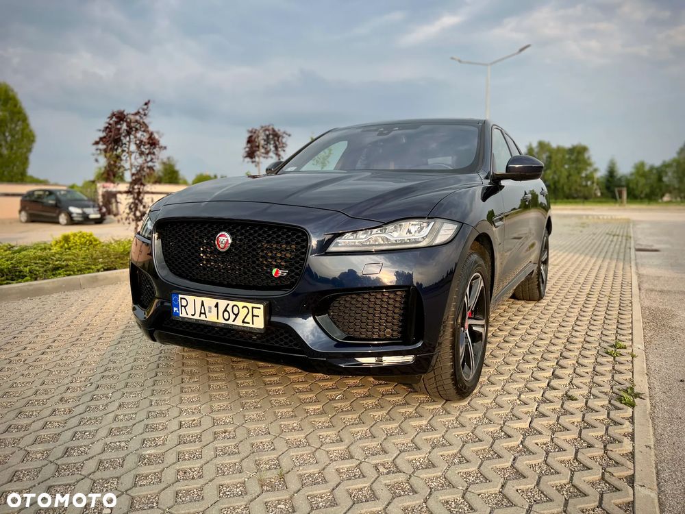 Jaguar F-Pace 3.0 V6 AWD S - 9