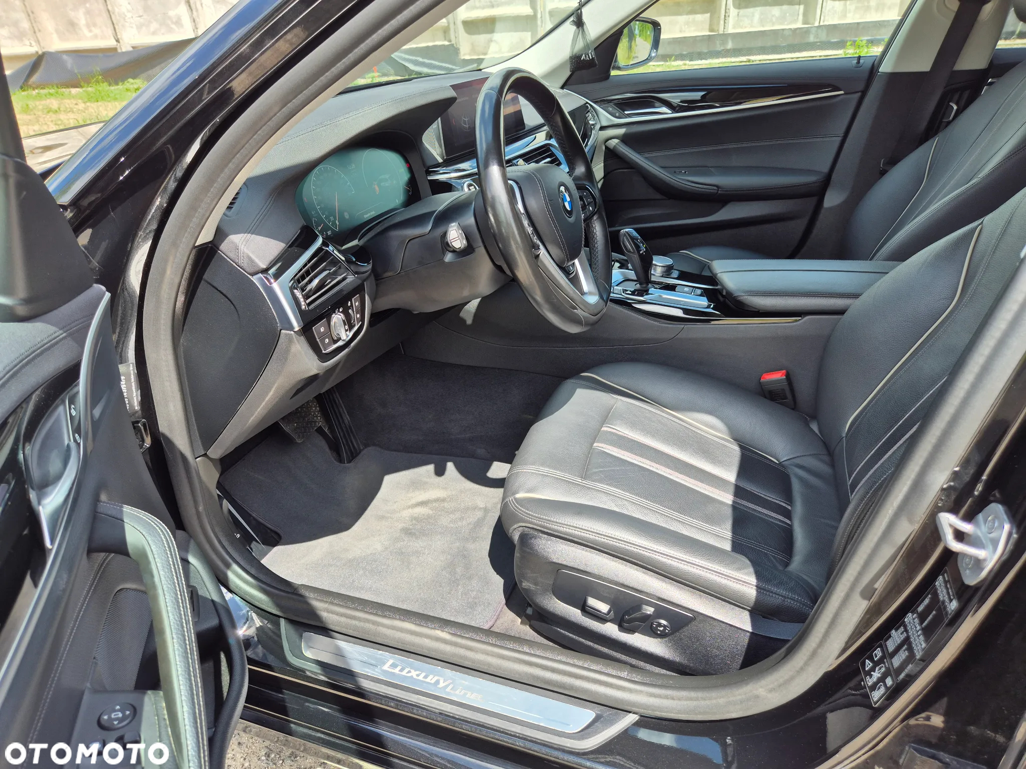 BMW Seria 5 530d xDrive Luxury Line - 12