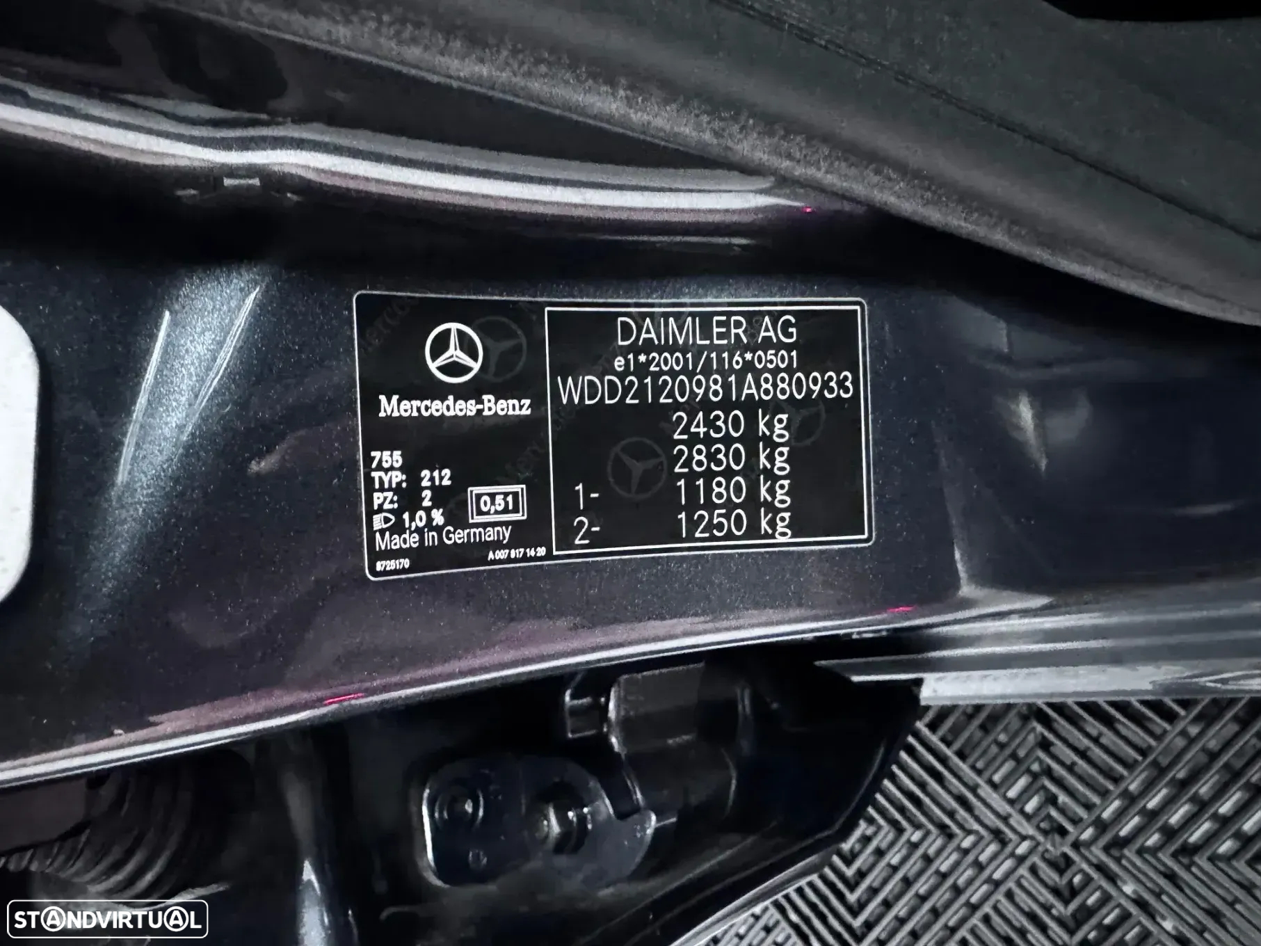 Mercedes-Benz E 300 Bluetec Hybrid Avantgarde - 20
