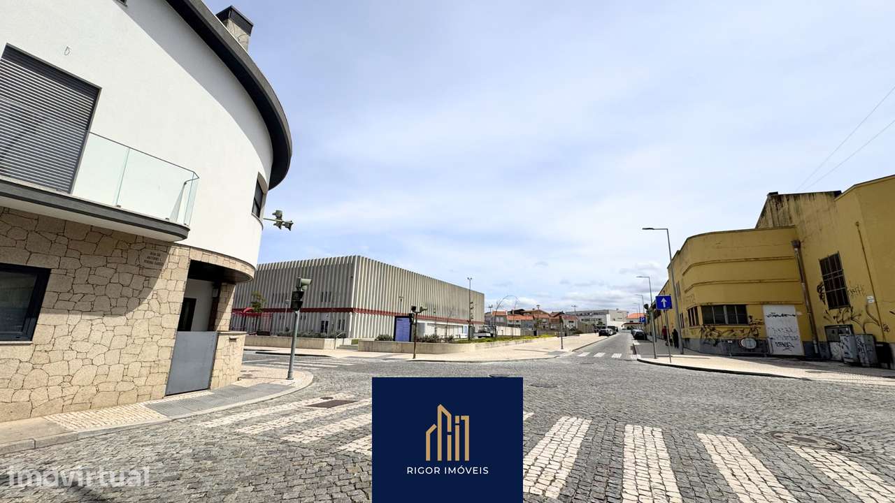 Apartamento T2 Remodelado - Caxinas, Vila do Conde | Oportunidade - Grande imagem: 2/17