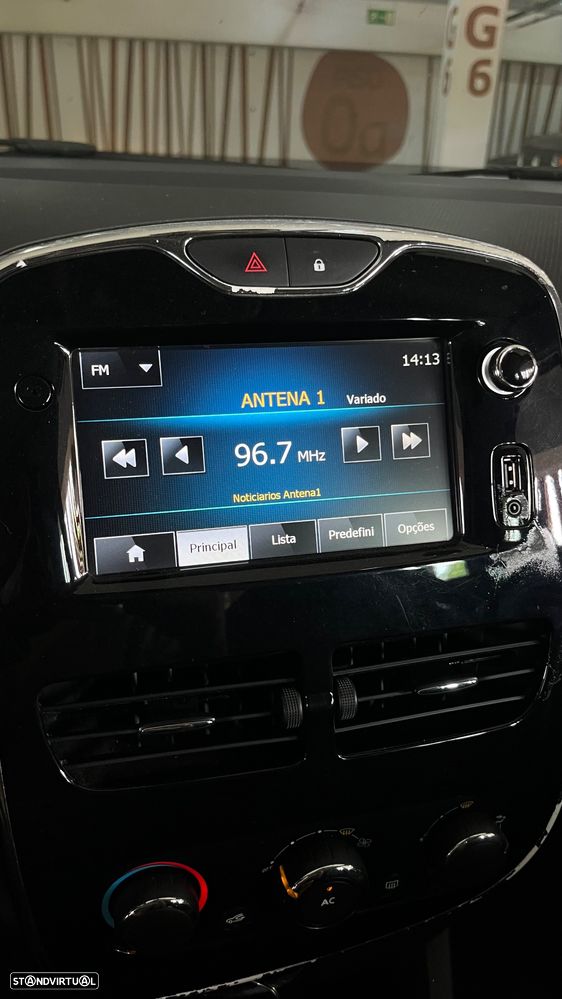 Renault Clio Sport Tourer (Energy) dCi 90 Bose Edition - 13