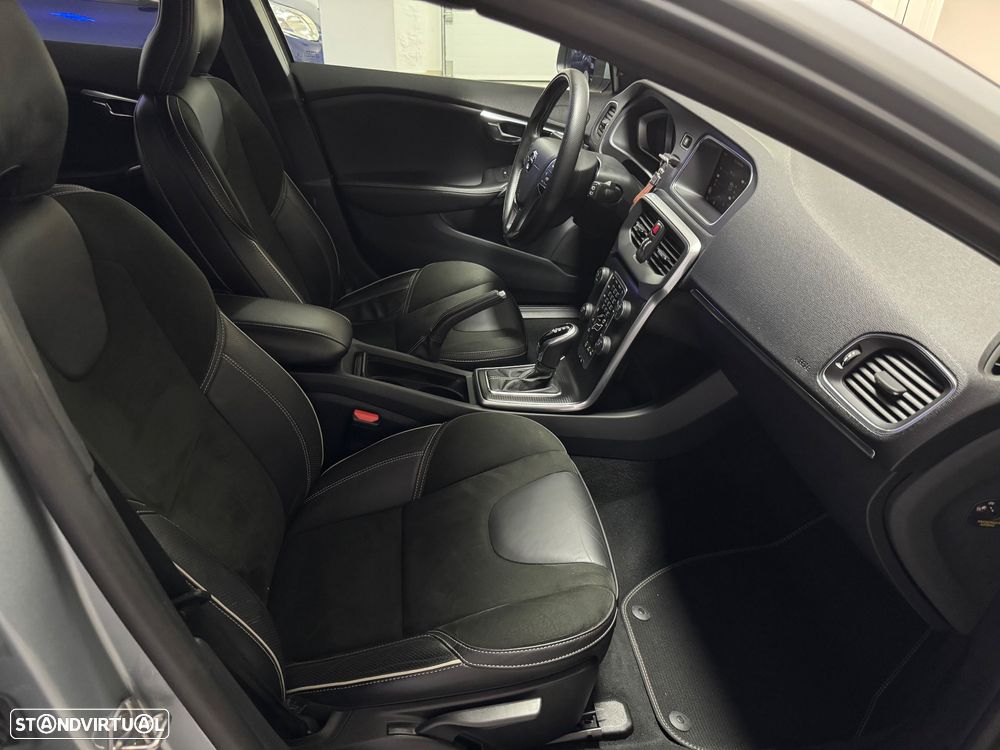 Volvo V40 1.5 T3 Sport Edition Plus Geartronic - 49