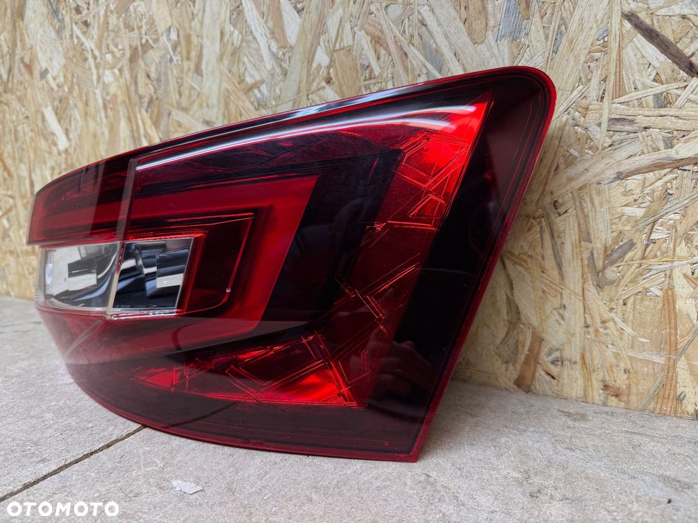 LAMPA TYŁ PRAWA LED SKODA SUPERB III 3V9945208 - 13