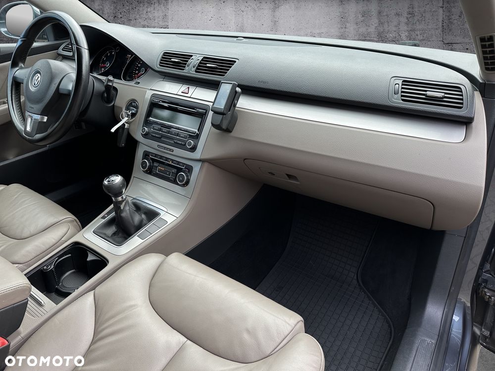 Volkswagen Passat Variant 1.8 TSI Highline - 7