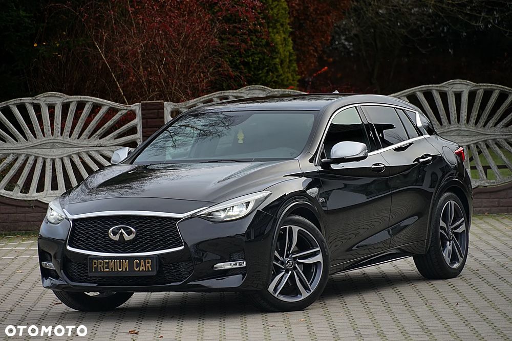 Infiniti Q30 2.0t DCT AWD Sport - 2