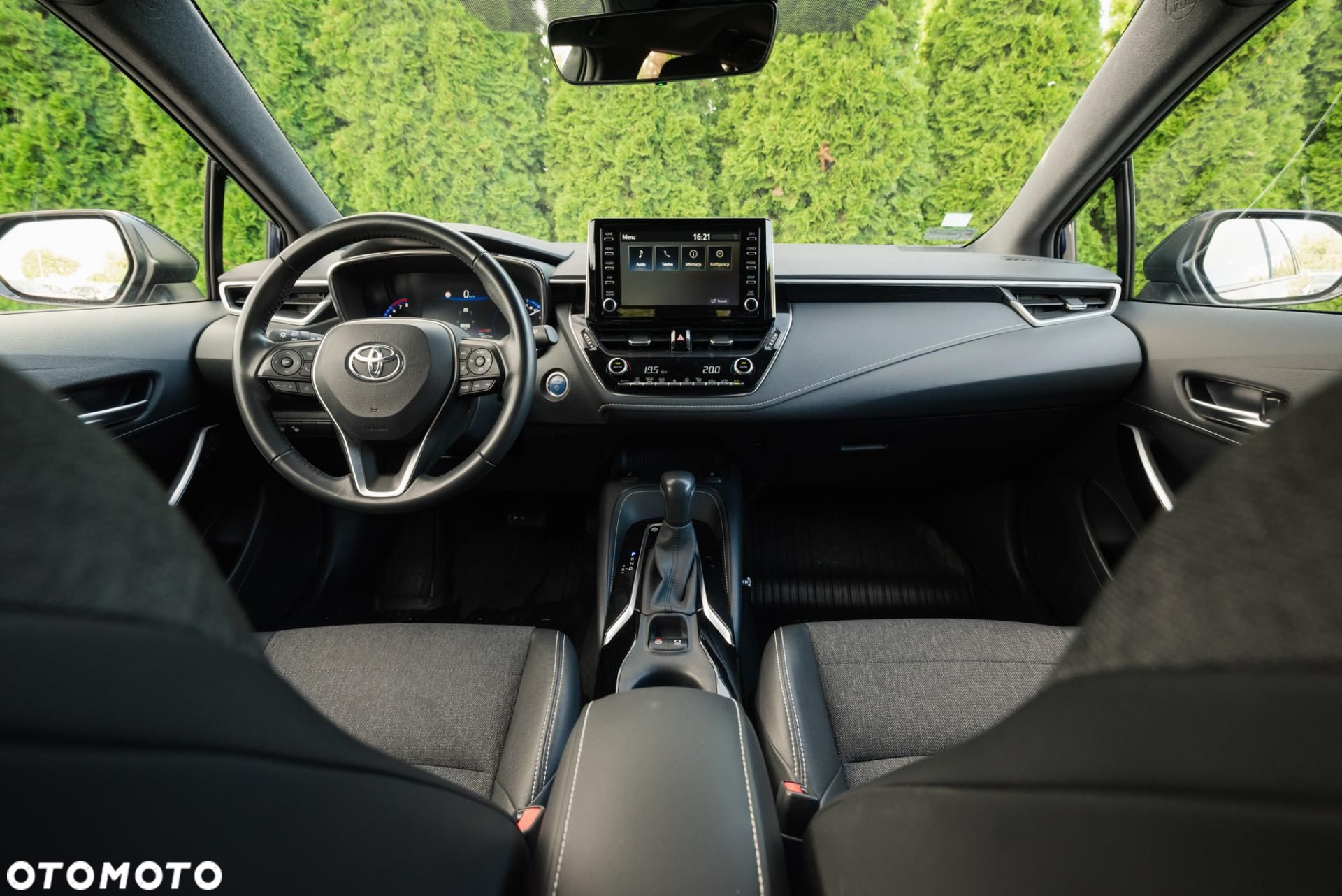 Toyota Corolla - 10