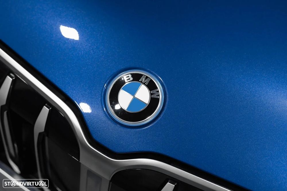 BMW X1 xDrive25e Pack Desportivo M - 27