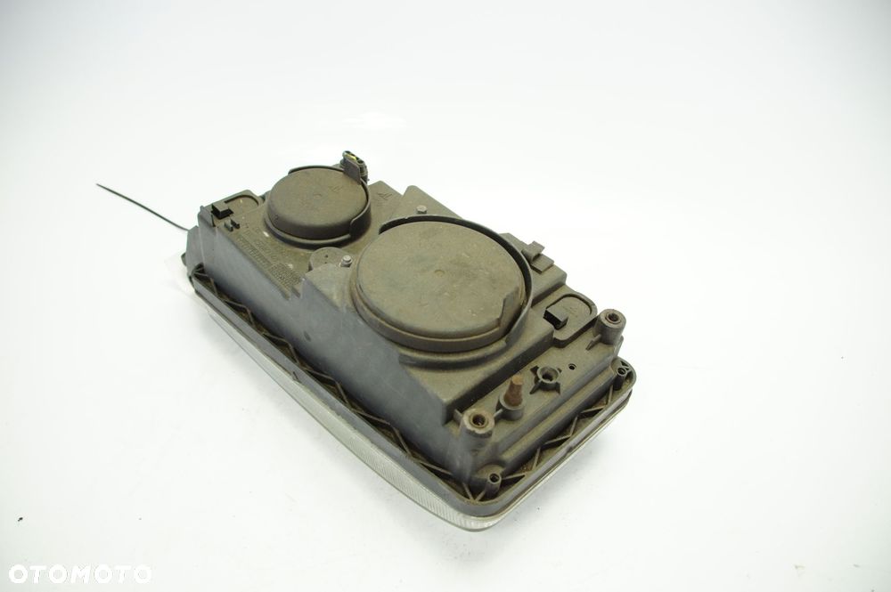 LAMPA PRAWA PRZÓD IVECO EUROCARGO 20E28 - 7