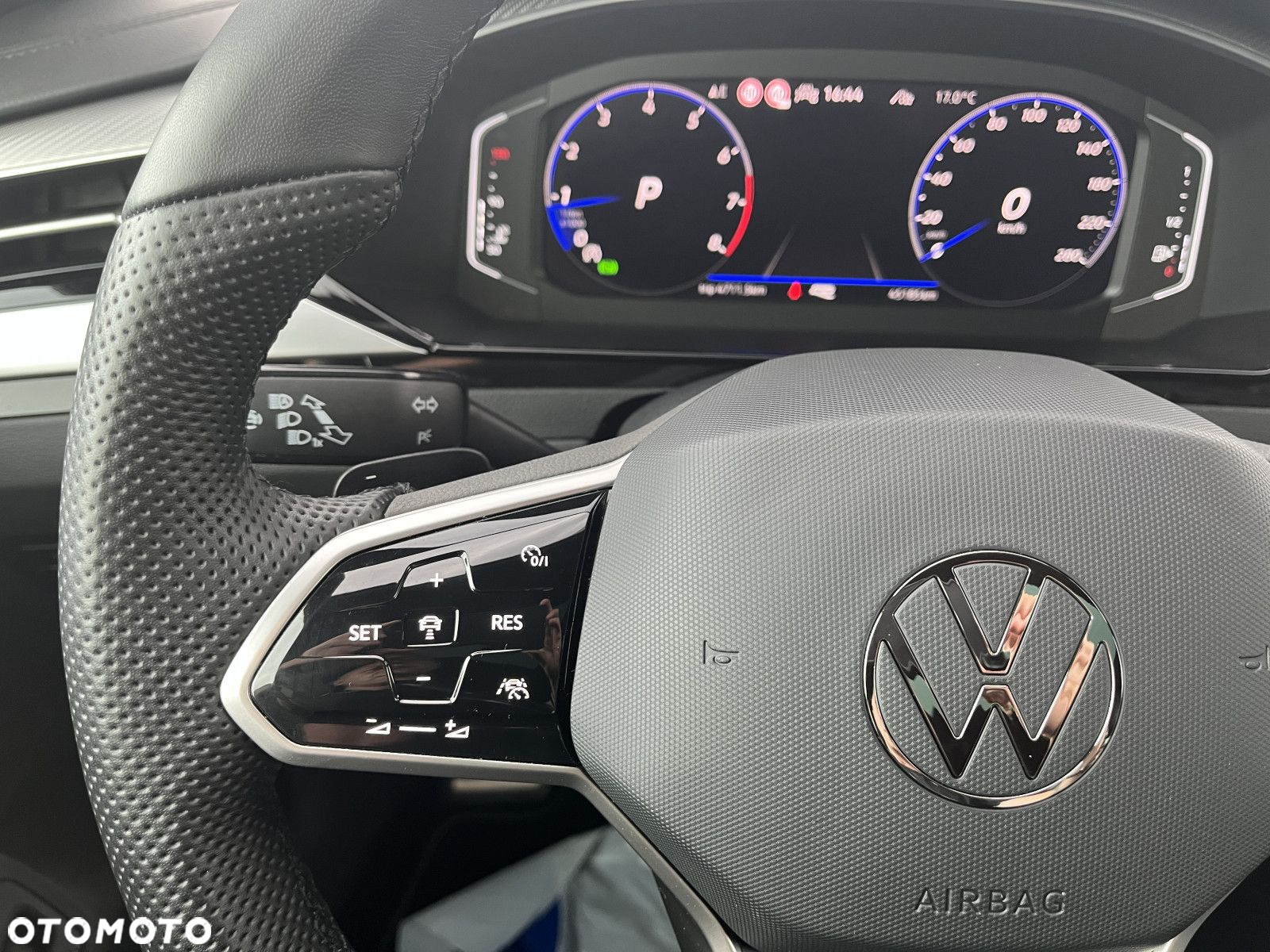 Volkswagen Arteon 2.0 TSI R-Line DSG - 28