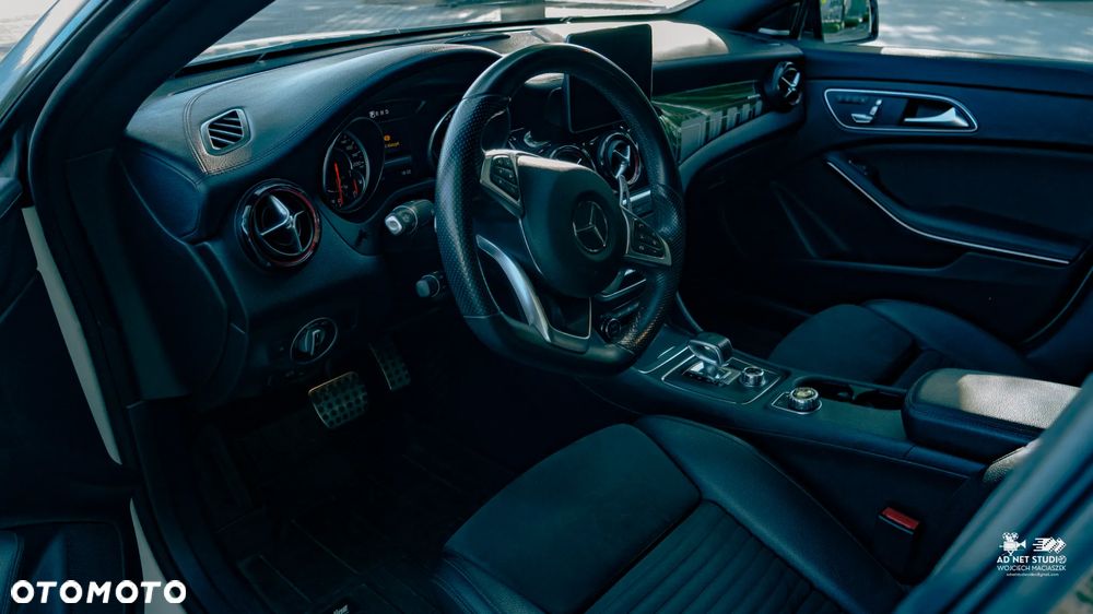 Mercedes-Benz CLA AMG 45 4-Matic - 27