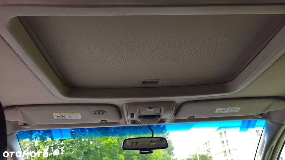 Chrysler Town & Country 3.6 Limited - 15