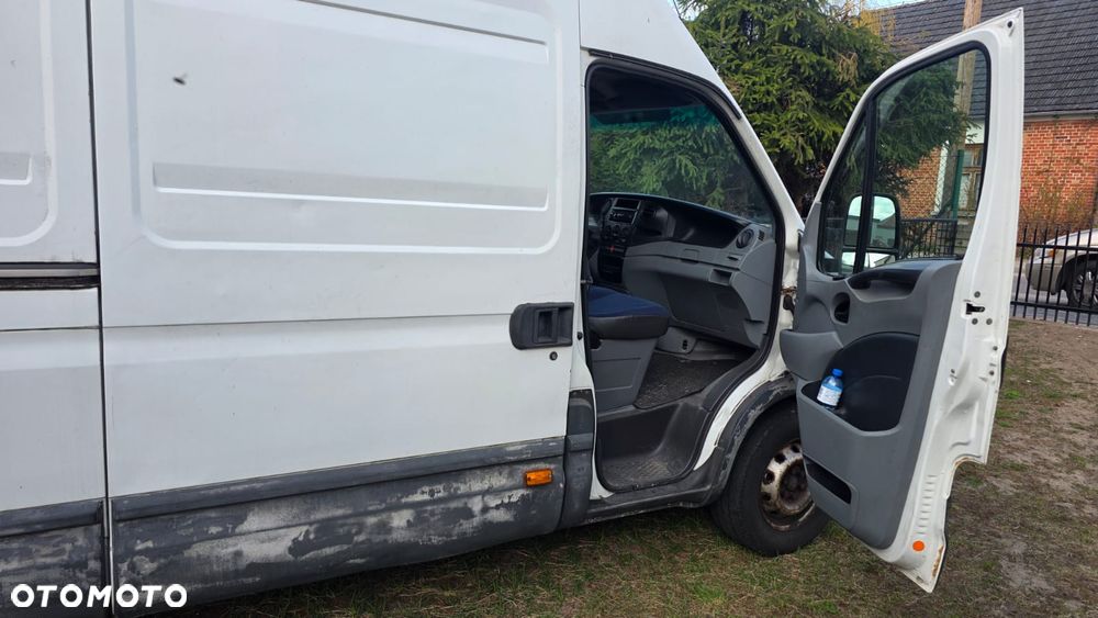 Iveco c30 - 24