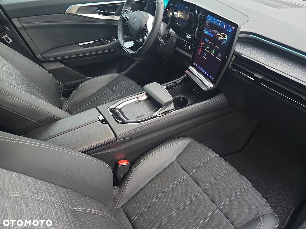 Renault Austral 1.3 TCe mHEV Techno - 28
