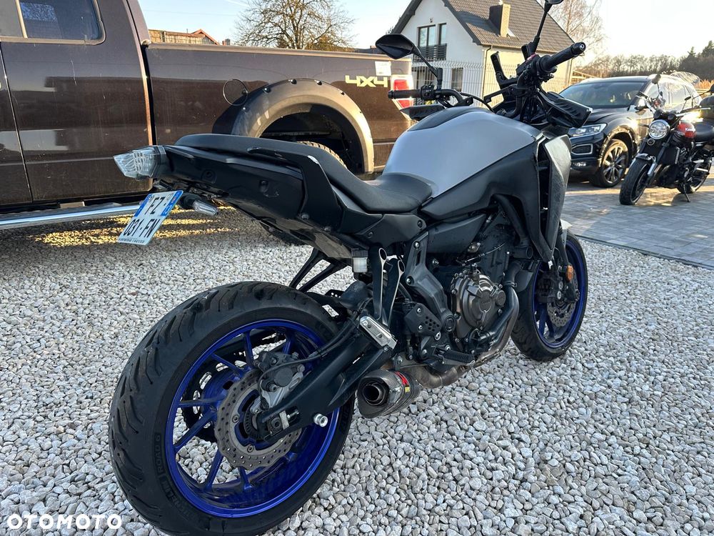 Yamaha MT - 7