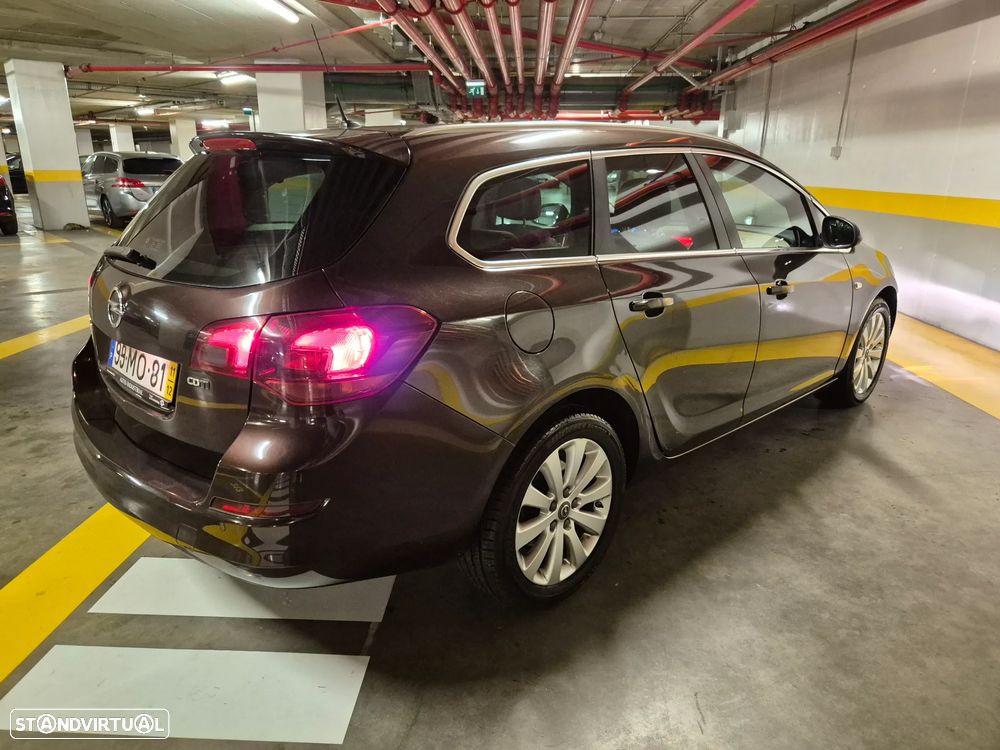 Opel Astra Sports Tourer 1.7 CDTi Cosmo - 11