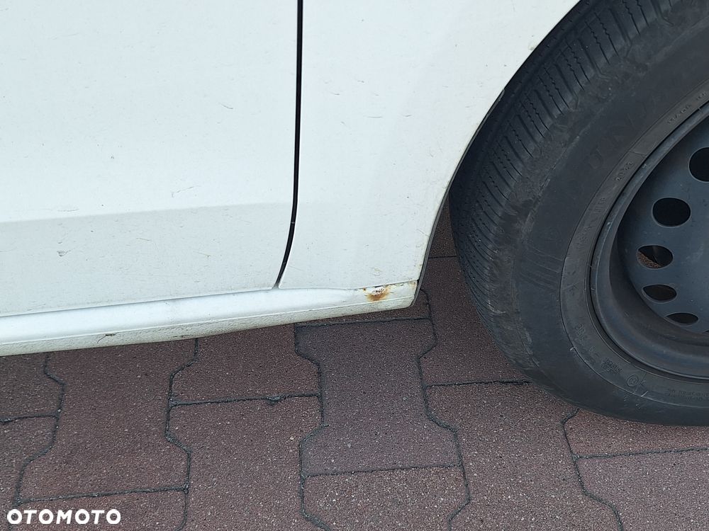 Volkswagen up! - 4