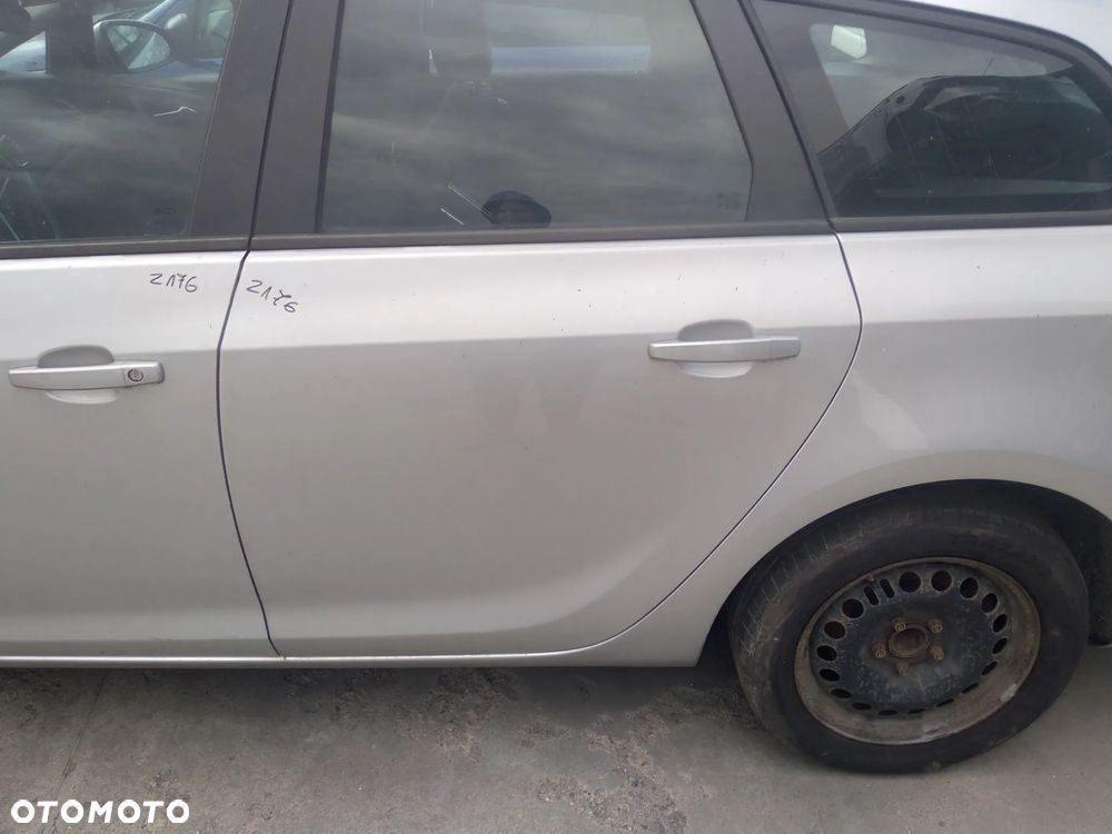 Opel Astra J Lift Kombi Z176 Drzwi Tył Tylne Lewe