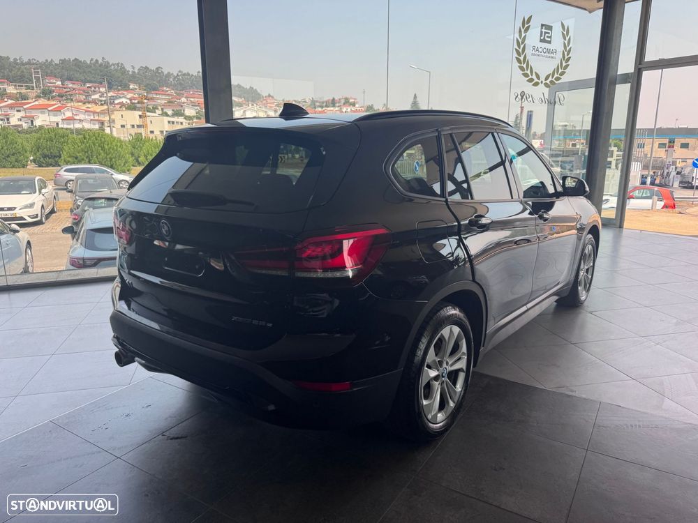 BMW X1 25 e xDrive Corporate Edition - 4