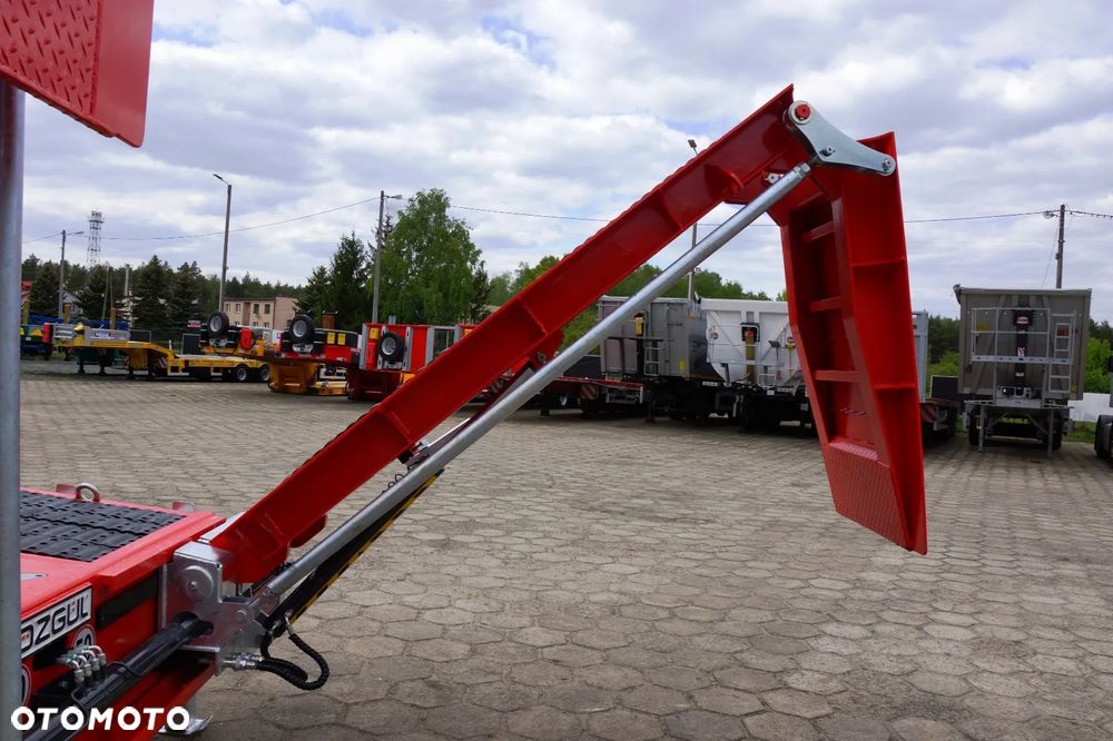 Inny 3 OSIOWA NISKOPODWOZIOWA Z NAJAZDAMI HYDRAULICZNYMI - twarda guma techniczna na pokładzie! - 35