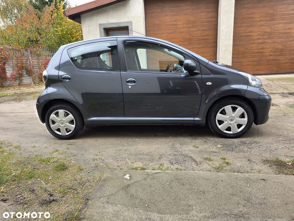 Toyota Aygo Black - 3