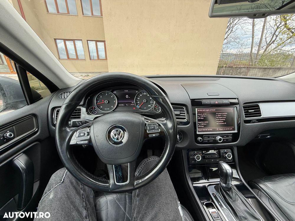 Volkswagen Touareg 3.0 V6 TDI BMT - 19