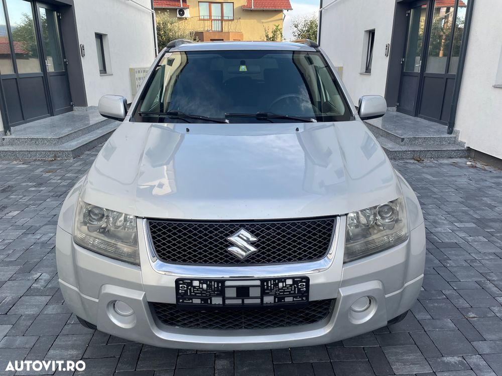 Suzuki Grand Vitara 1.9 DDiS Comfort DPF - 2
