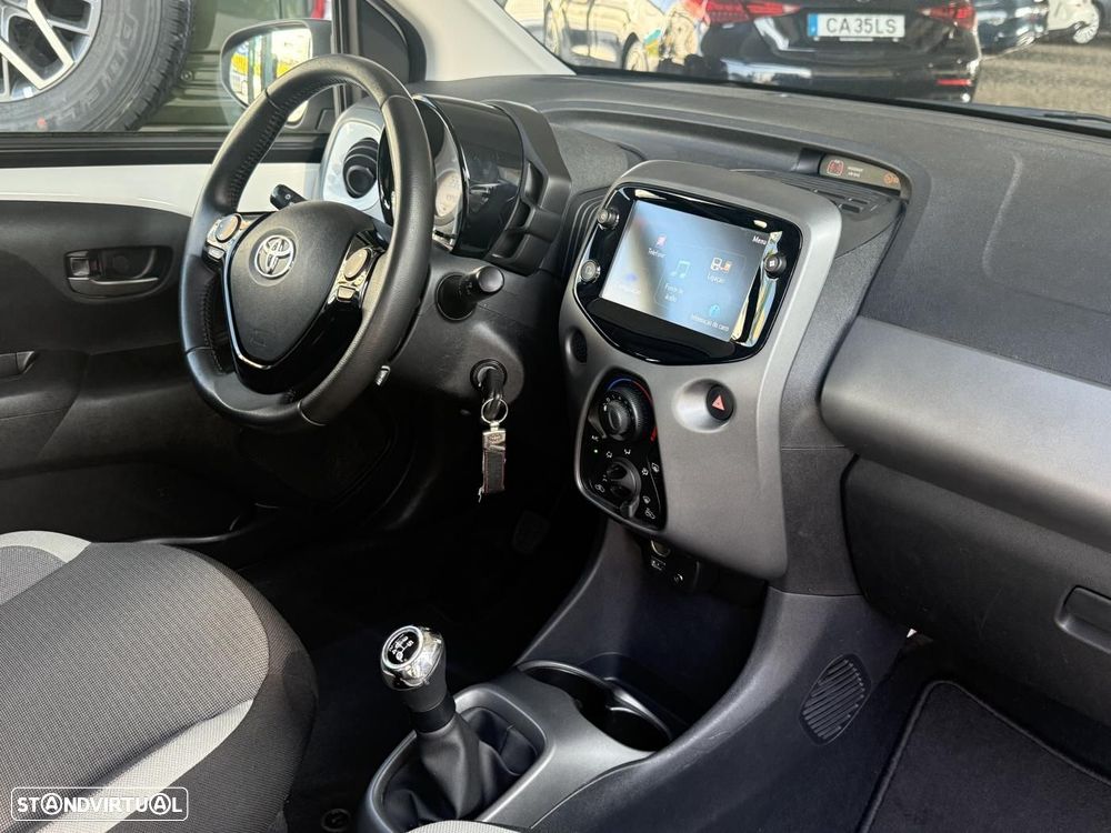 Toyota Aygo 1.0 X-Play+X-Touch - 34