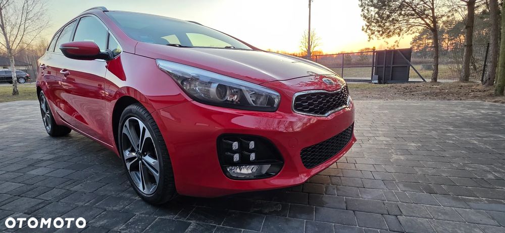 Kia Ceed 1.6 CRDi 136 ISG GT Line - 10
