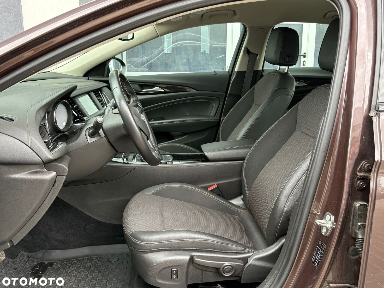 Opel Insignia - 9