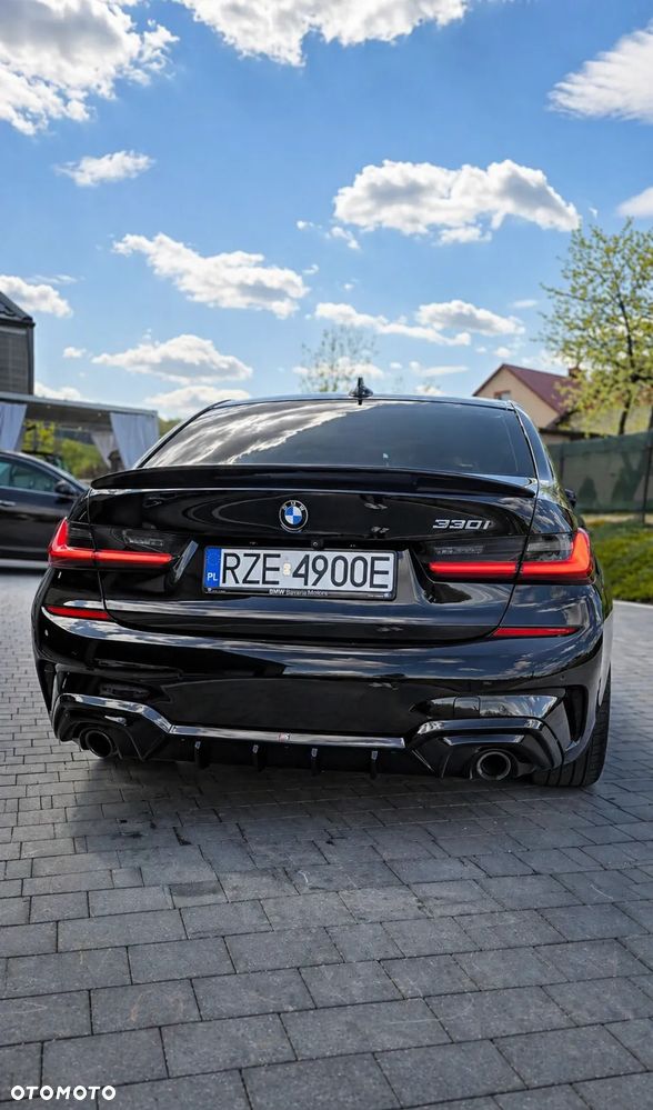 BMW Seria 3 330i - 8