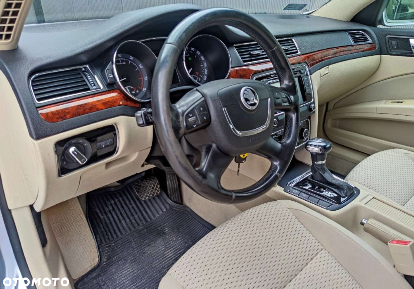Skoda Superb 2.0 TSI Elegance Outdoor DSG - 17