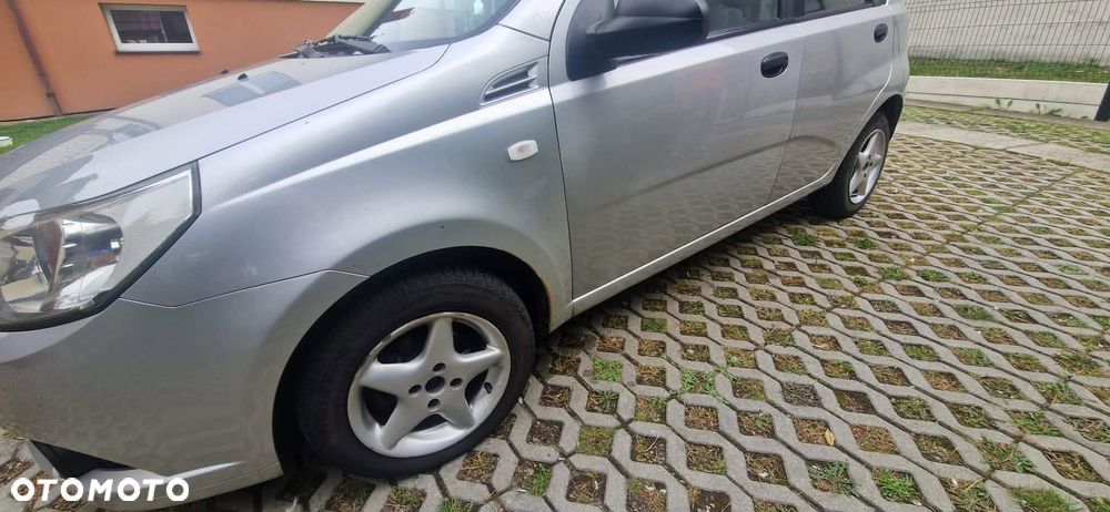 Chevrolet Aveo - 8
